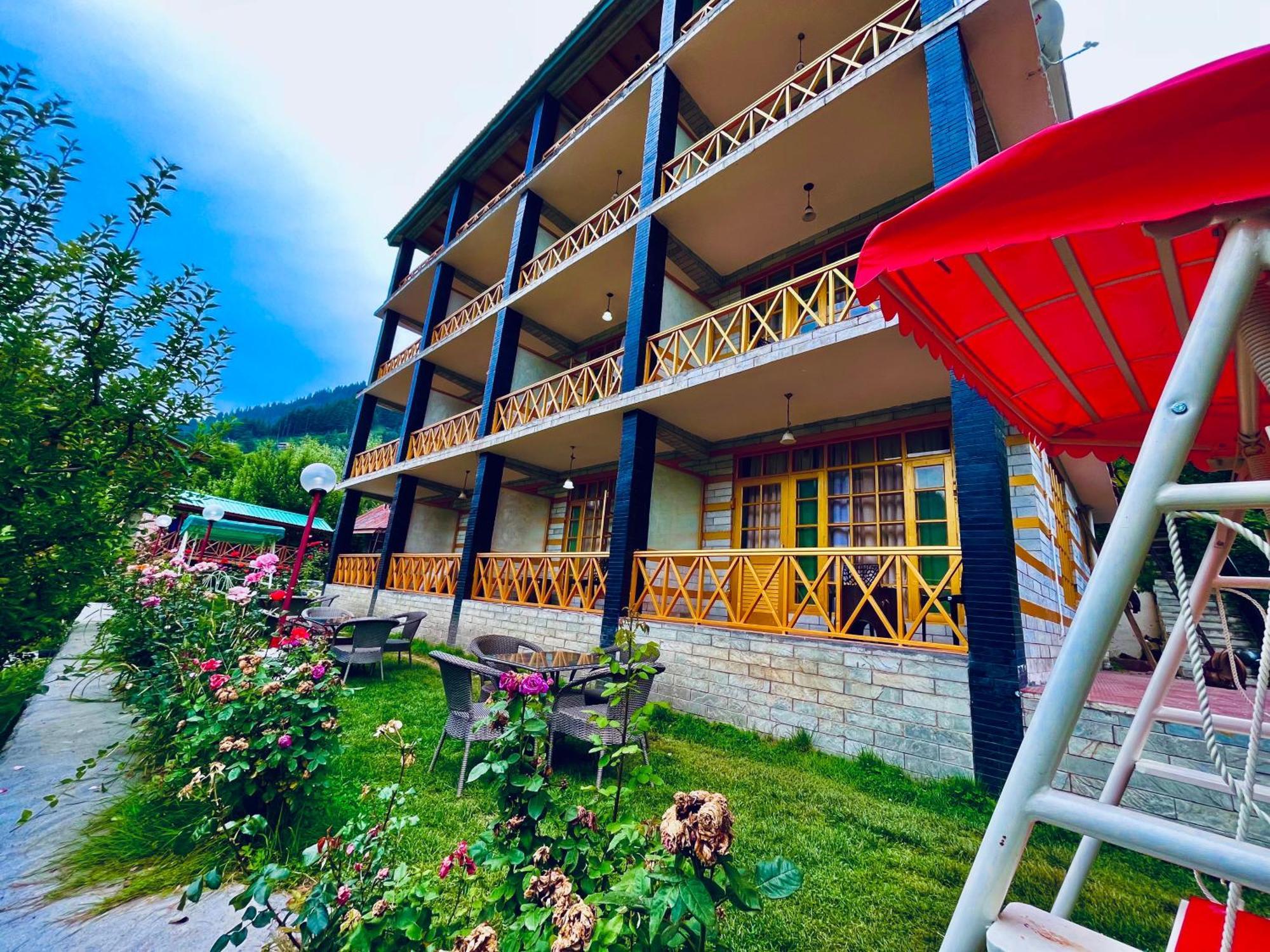 Naina Deventure Resort, Manali - Premium Rooms With Centrally Heated & Scenic View エクステリア 写真
