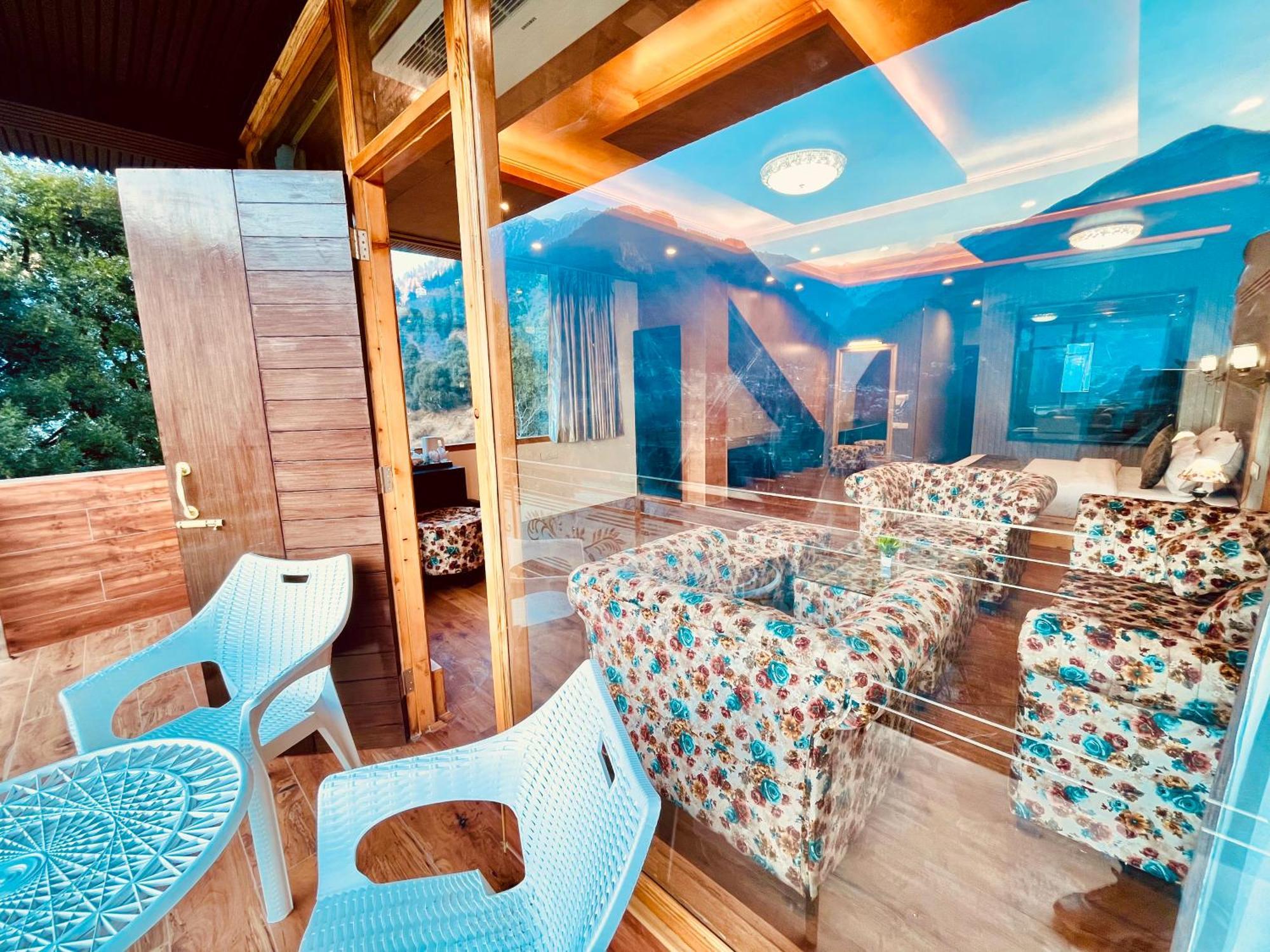Naina Deventure Resort, Manali - Premium Rooms With Centrally Heated & Scenic View エクステリア 写真