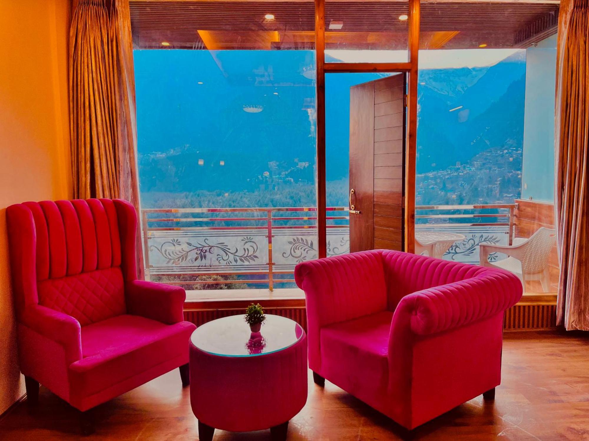 Naina Deventure Resort, Manali - Premium Rooms With Centrally Heated & Scenic View エクステリア 写真