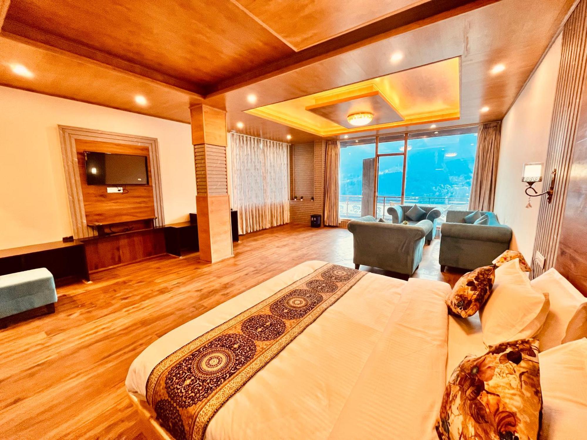 Naina Deventure Resort, Manali - Premium Rooms With Centrally Heated & Scenic View エクステリア 写真